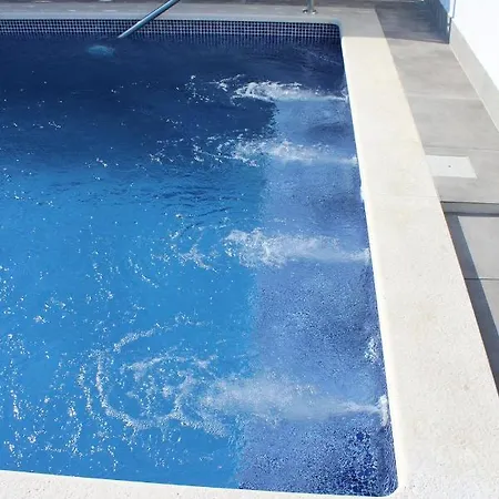 Poolside 2 Bedroom Ap. Mare Trogir